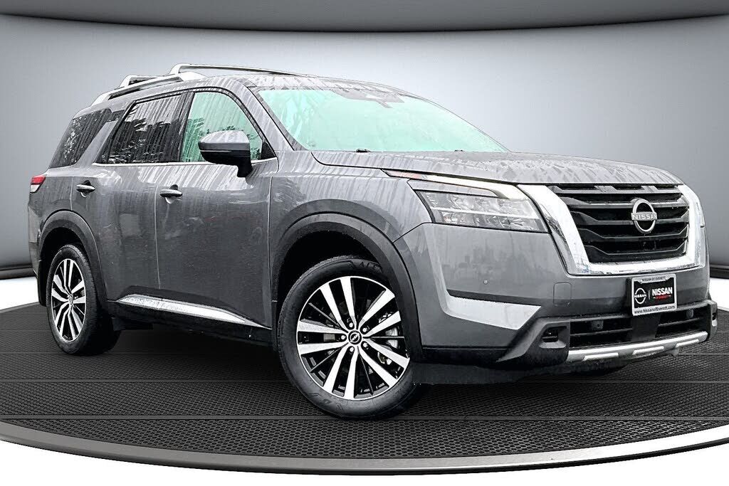 2023 NISSAN Pathfinder