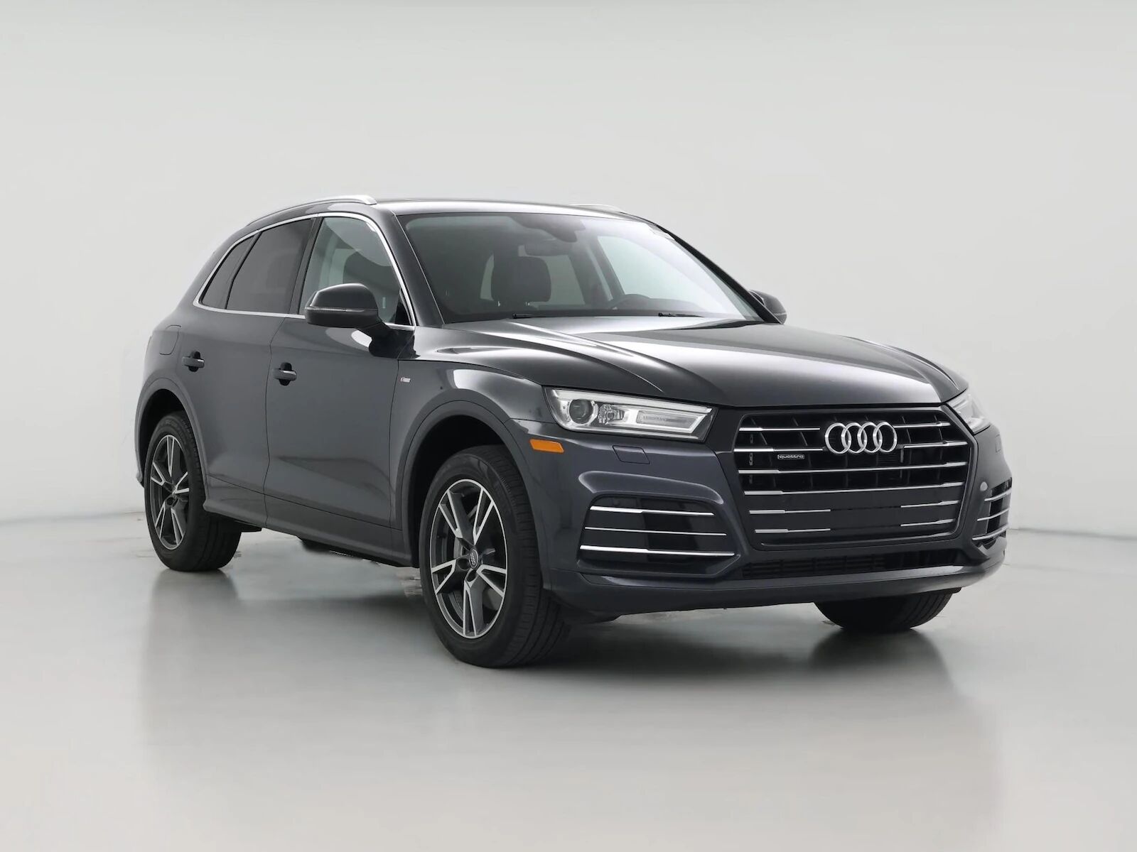 2020 AUDI Q5 e