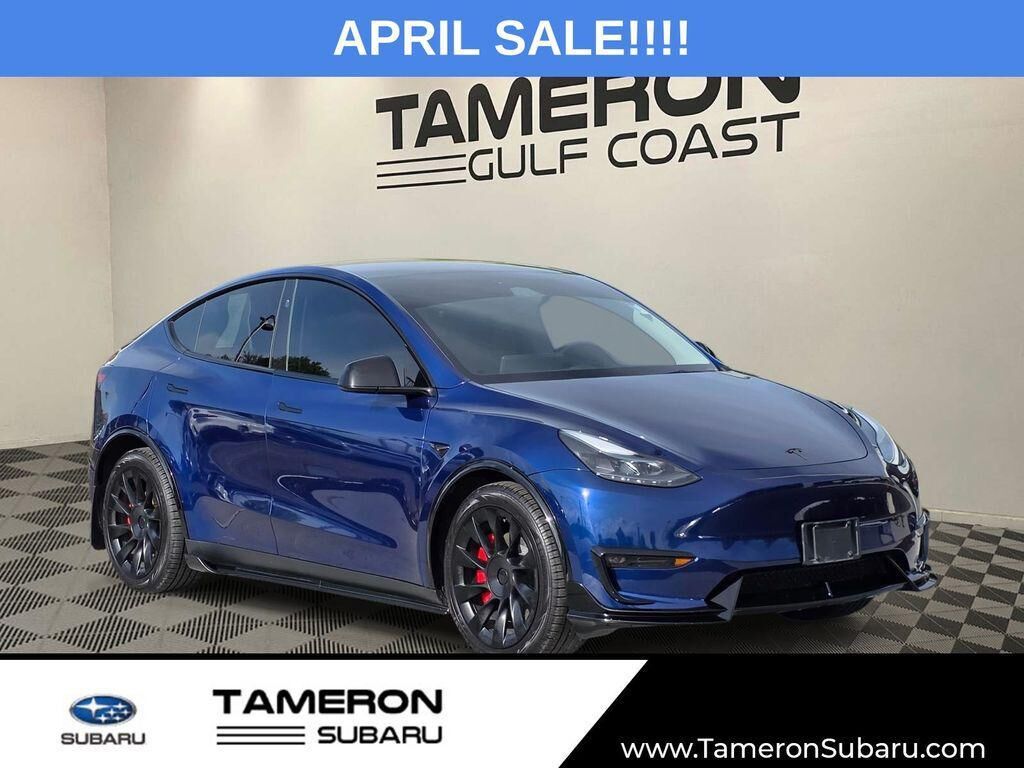 2024 TESLA Model Y