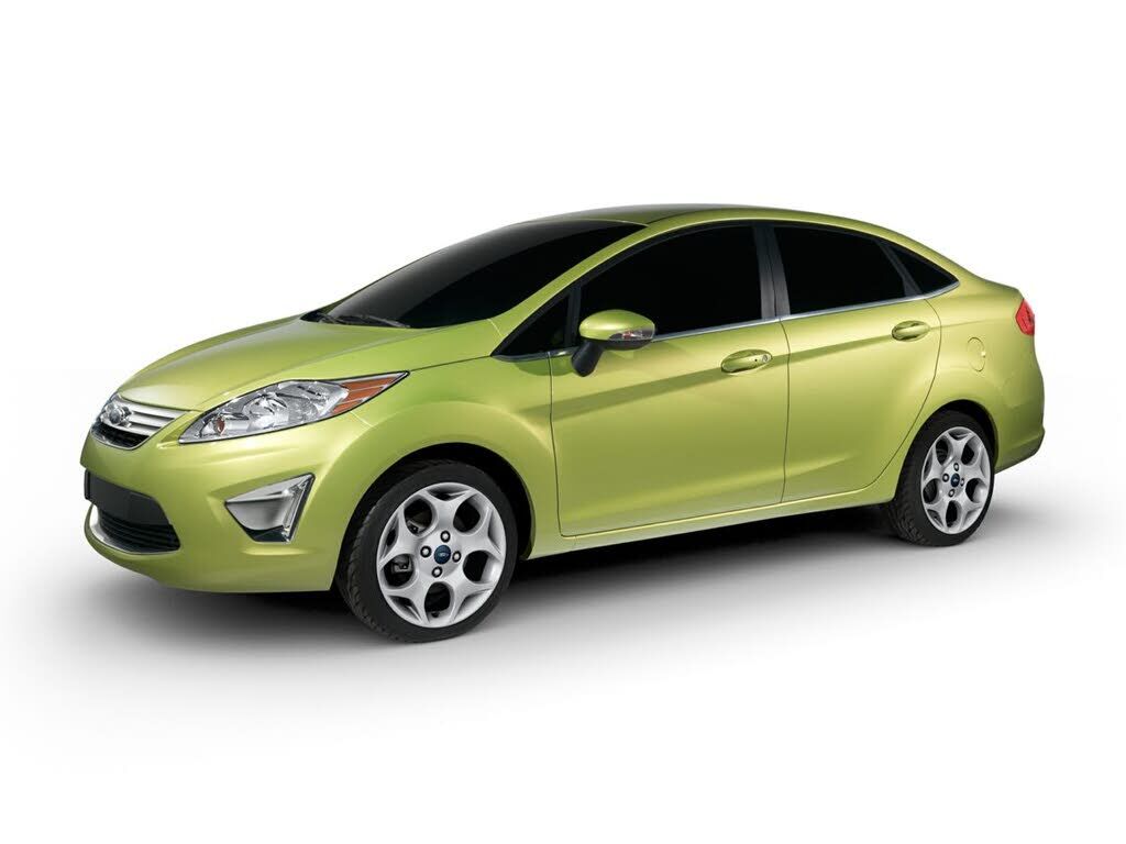 2013 FORD Fiesta