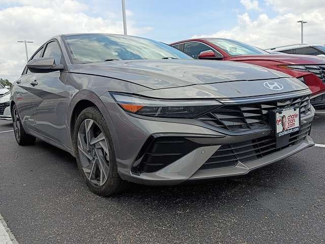 2024 HYUNDAI Elantra