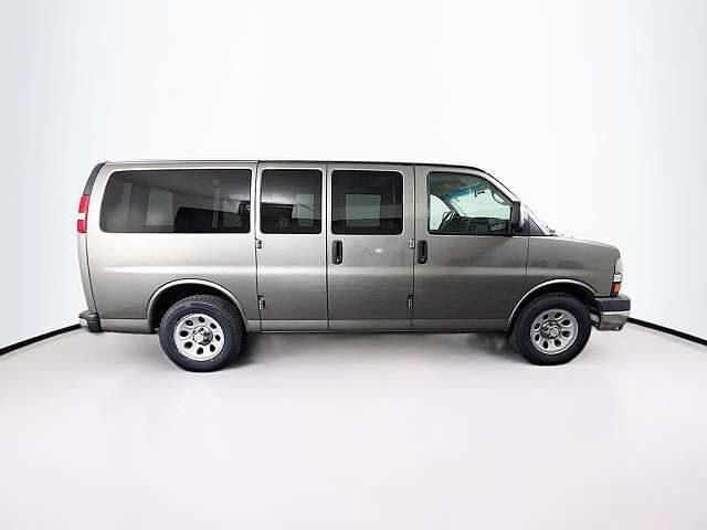 2011 CHEVROLET Express