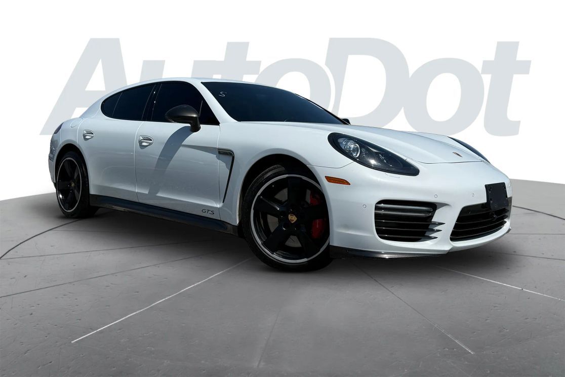 2016 PORSCHE Panamera