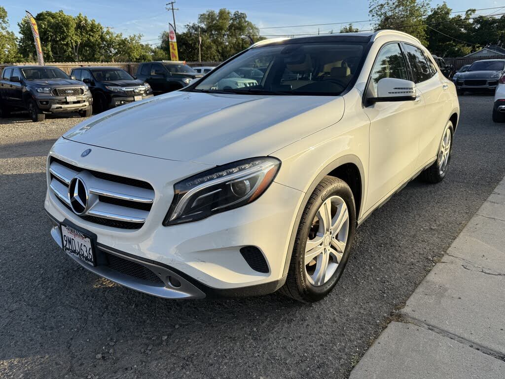 2015 MERCEDES-BENZ GLA-Class