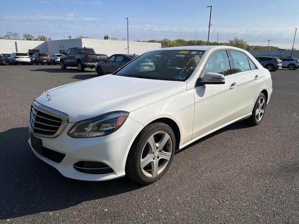 2016 MERCEDES-BENZ E-Class