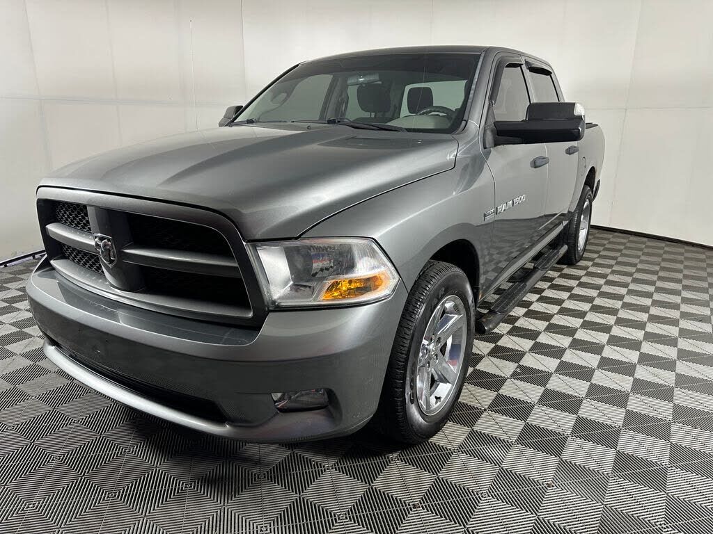 2012 DODGE Ram