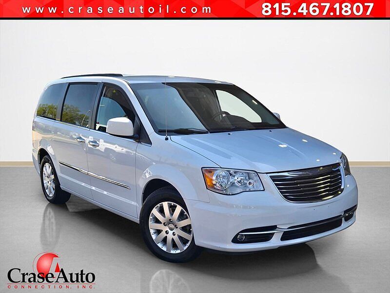 2016 CHRYSLER Town and Country