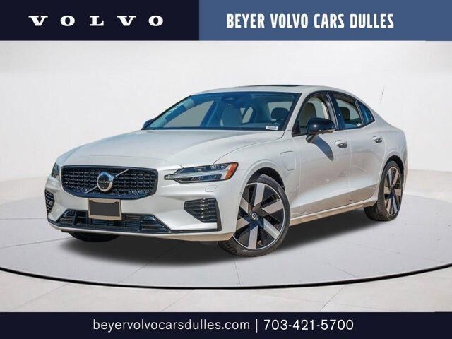 2023 VOLVO S60