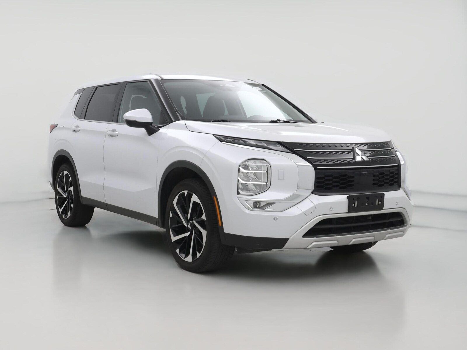2023 MITSUBISHI Outlander