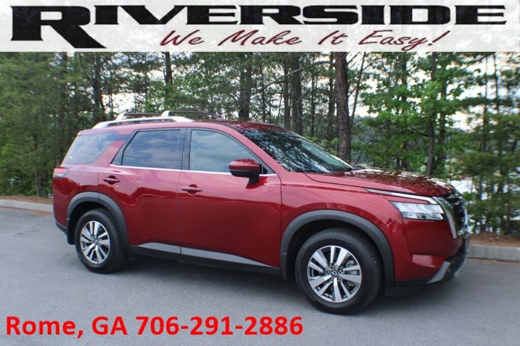 2022 NISSAN Pathfinder