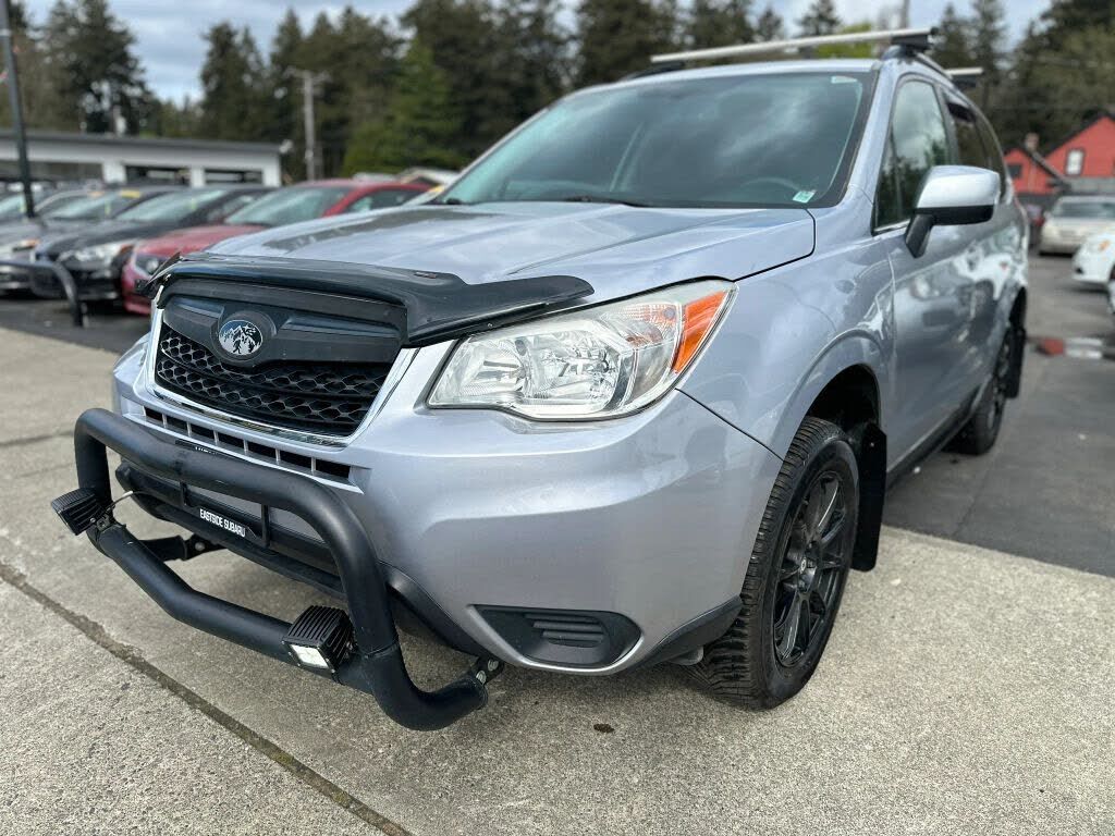 2014 SUBARU Forester