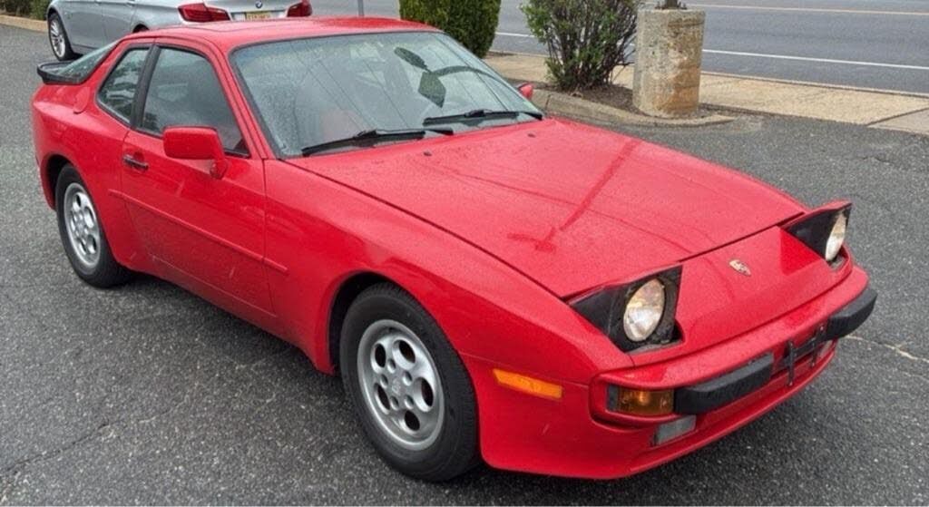 1987 PORSCHE 944