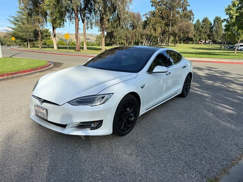 2018 TESLA Model S