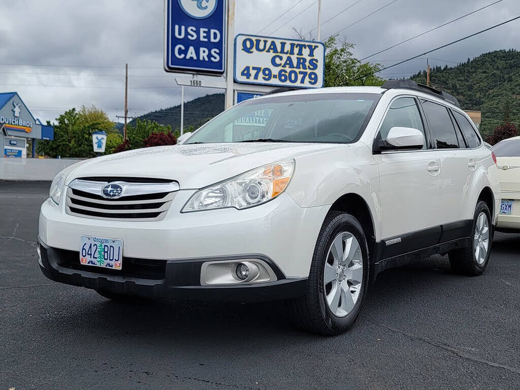 2012 SUBARU Outback