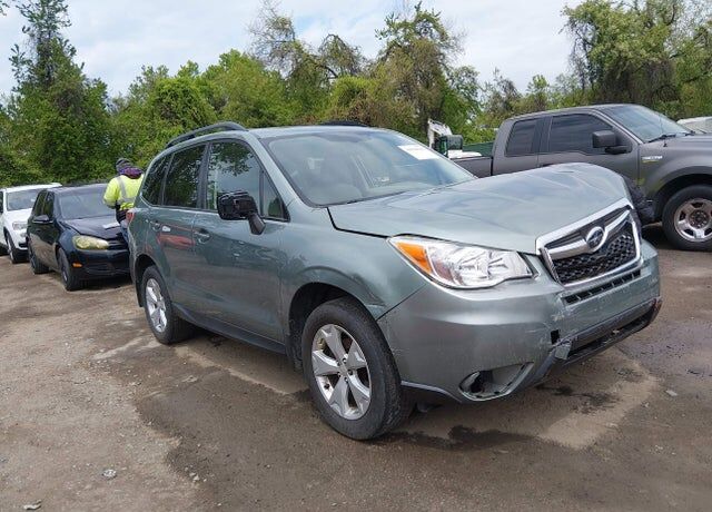 2016 SUBARU Forester