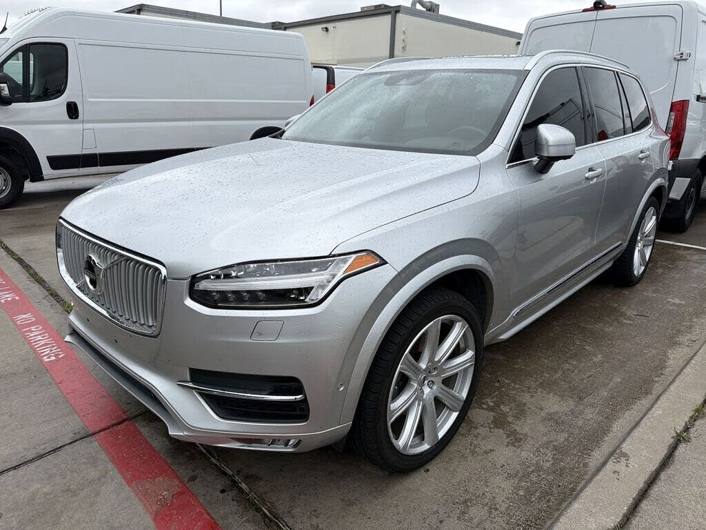2018 VOLVO XC90