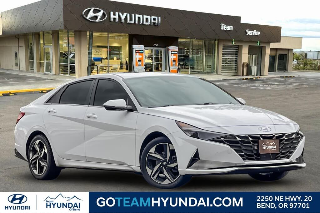 2023 HYUNDAI Elantra
