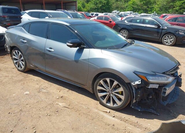2017 NISSAN Maxima