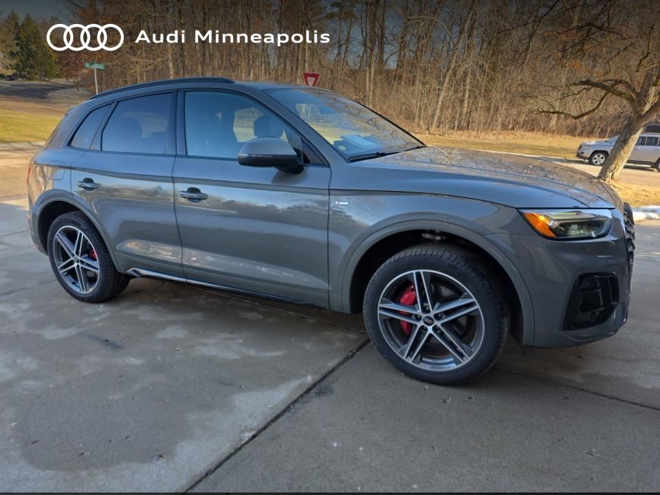 2024 AUDI Q5 e