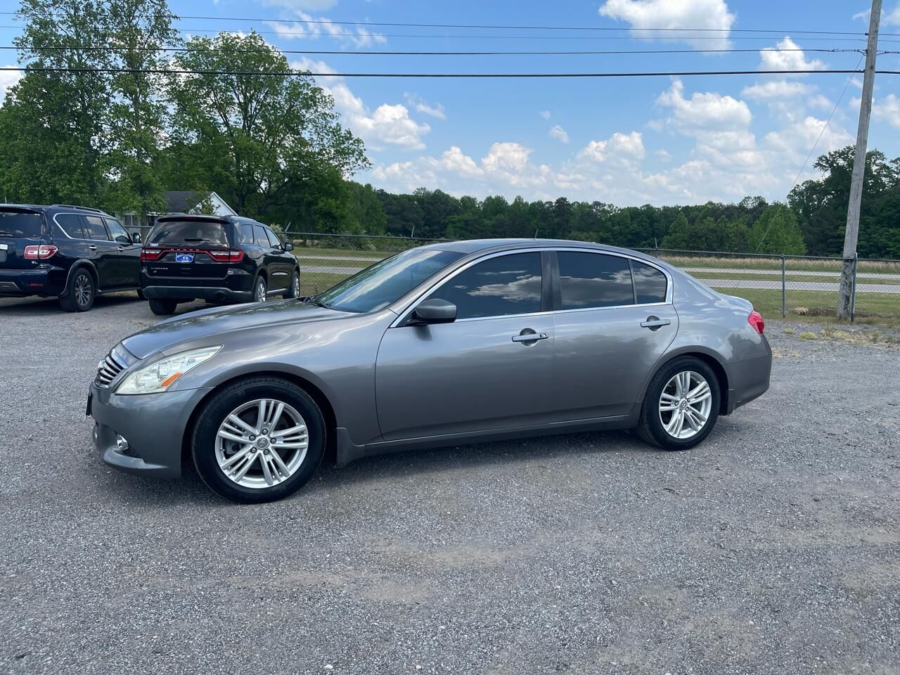 2013 INFINITI G37