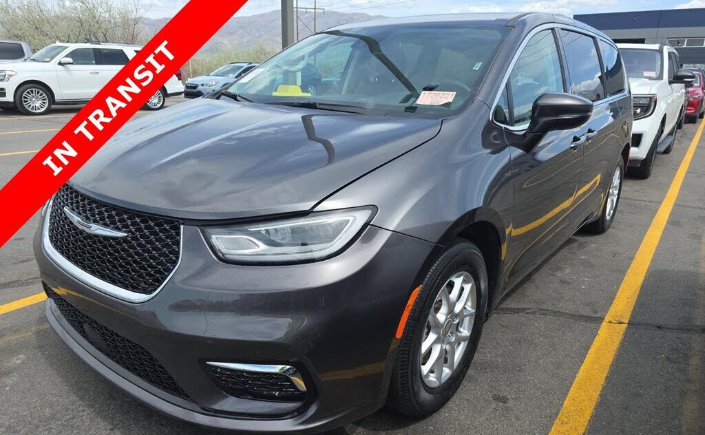 2023 CHRYSLER Pacifica
