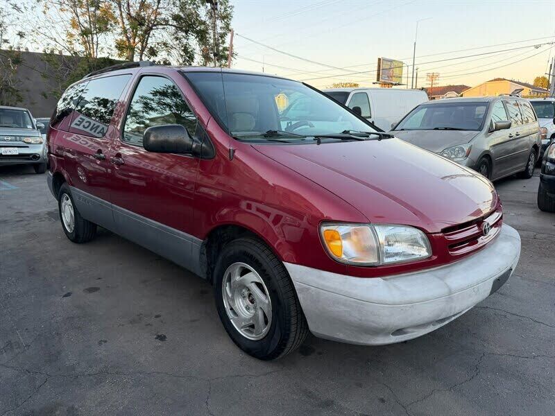 2000 TOYOTA Sienna