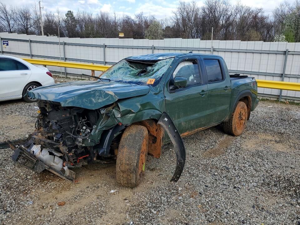2022 NISSAN Frontier
