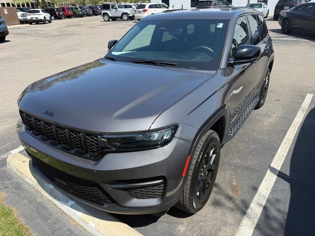 2024 JEEP Grand Cherokee