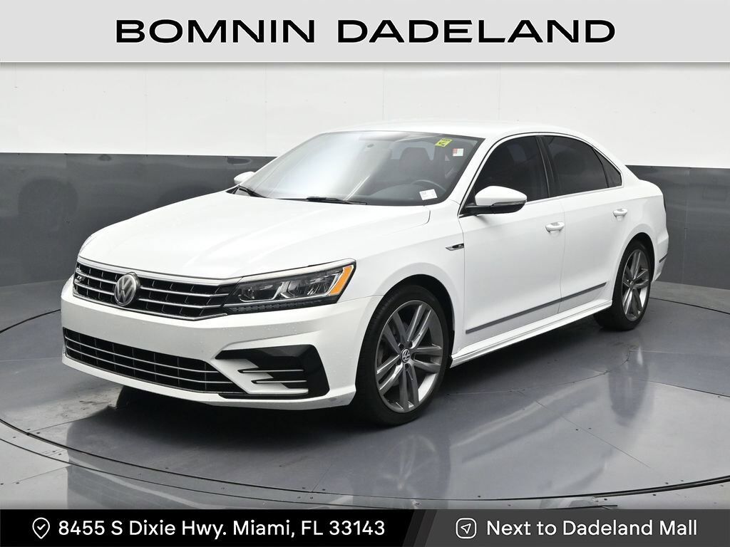 2017 VOLKSWAGEN Passat
