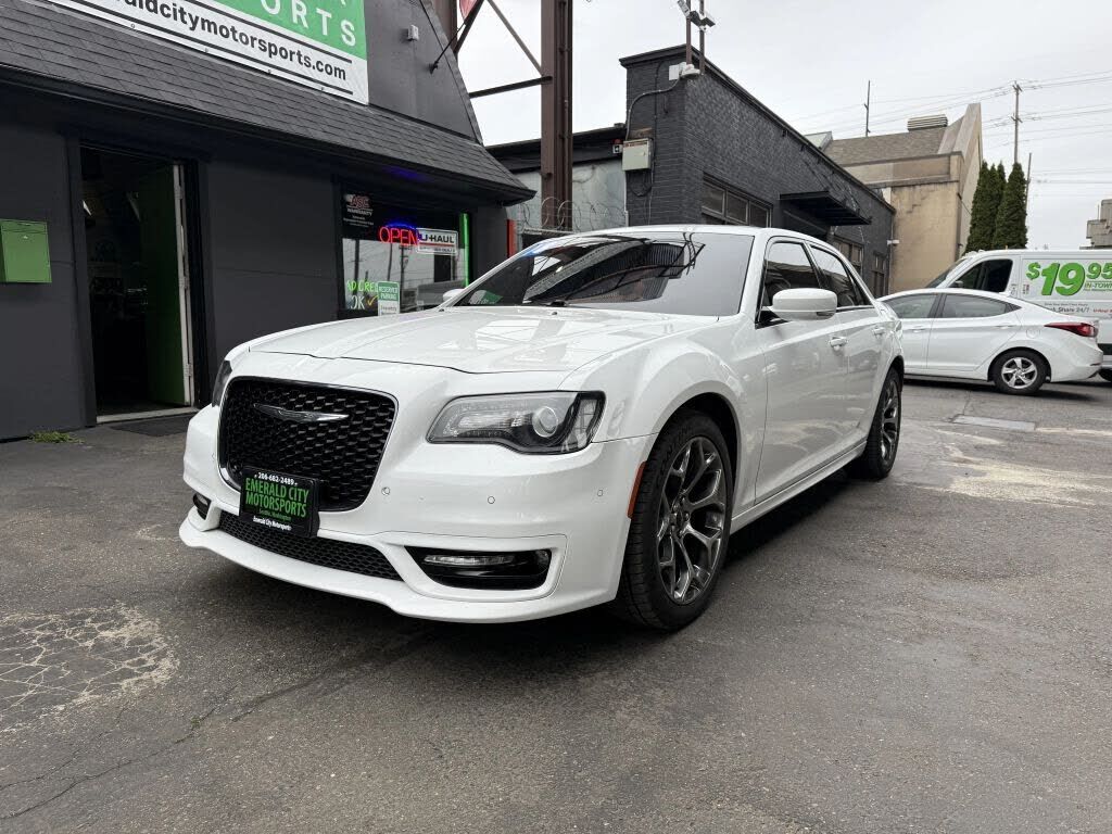 2018 CHRYSLER 300