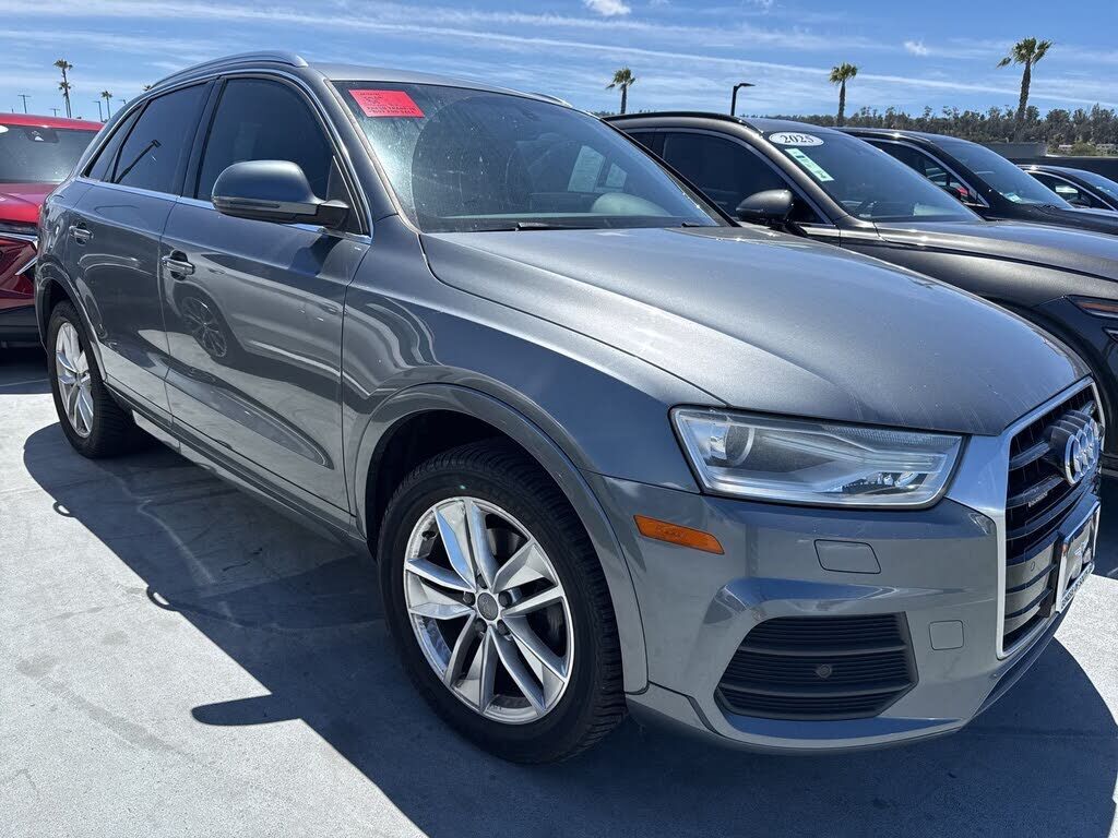 2016 AUDI Q3