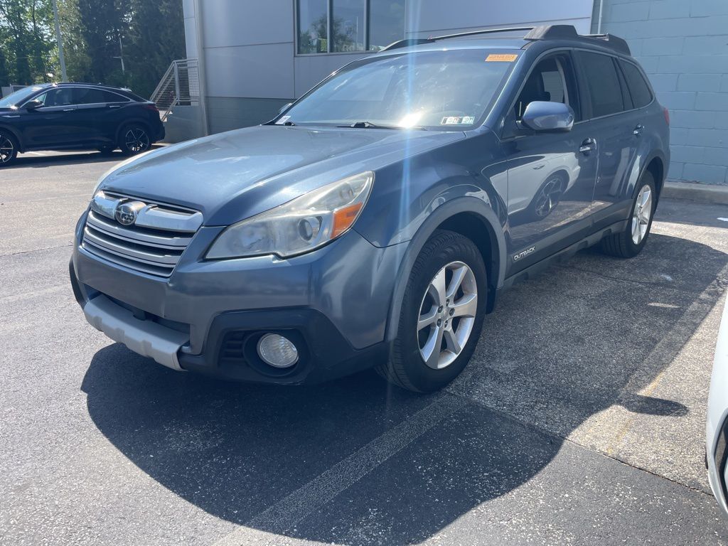 2013 SUBARU Outback