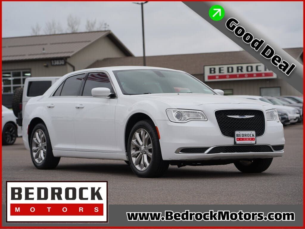 2018 CHRYSLER 300