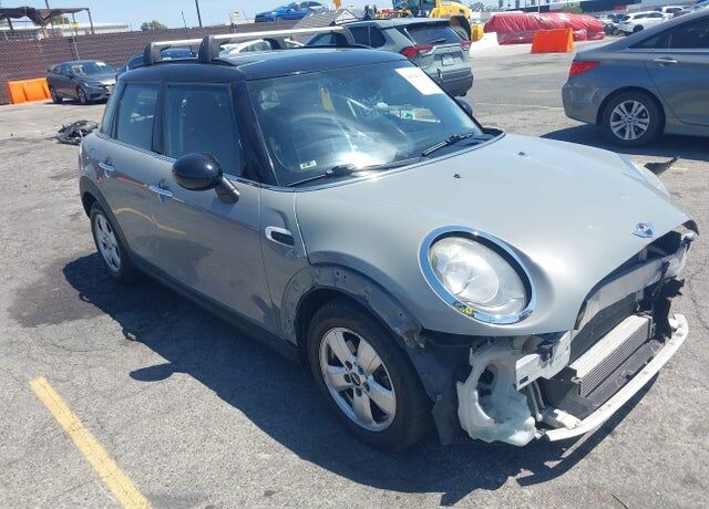 2016 MINI Cooper