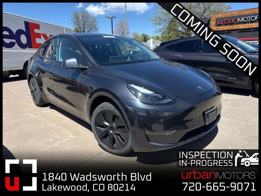 2024 TESLA Model Y