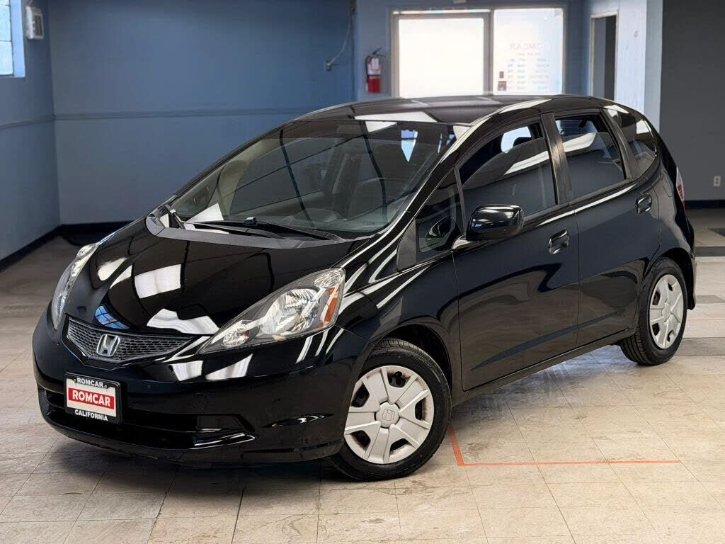 2012 HONDA Fit
