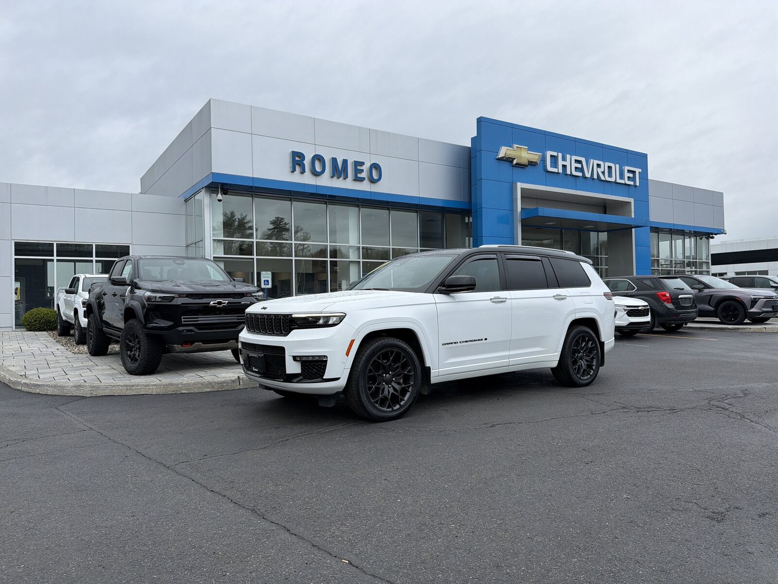 2023 JEEP Grand Cherokee