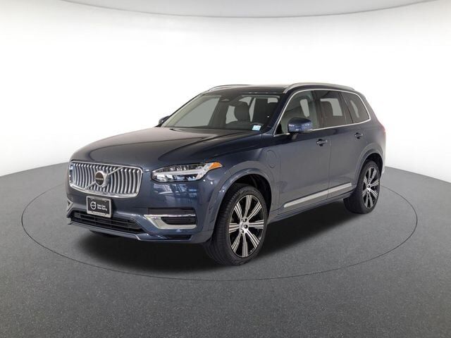 2023 VOLVO XC90