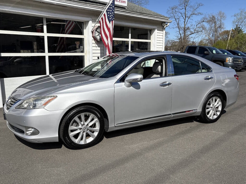 2011 LEXUS ES