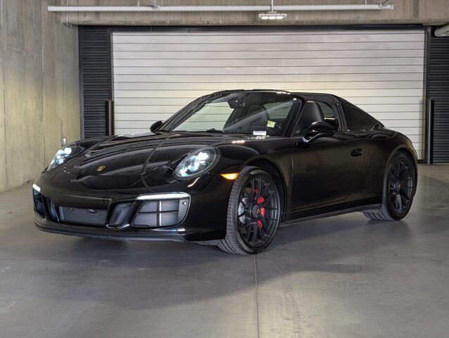 2019 PORSCHE 911