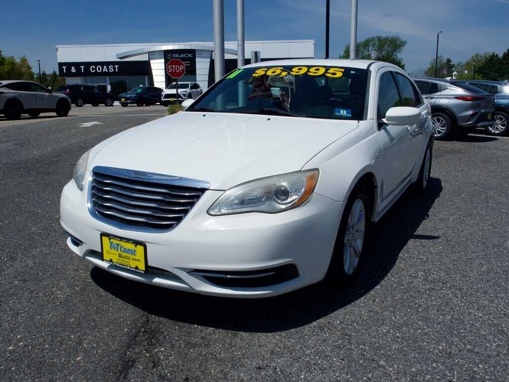 2011 CHRYSLER 200