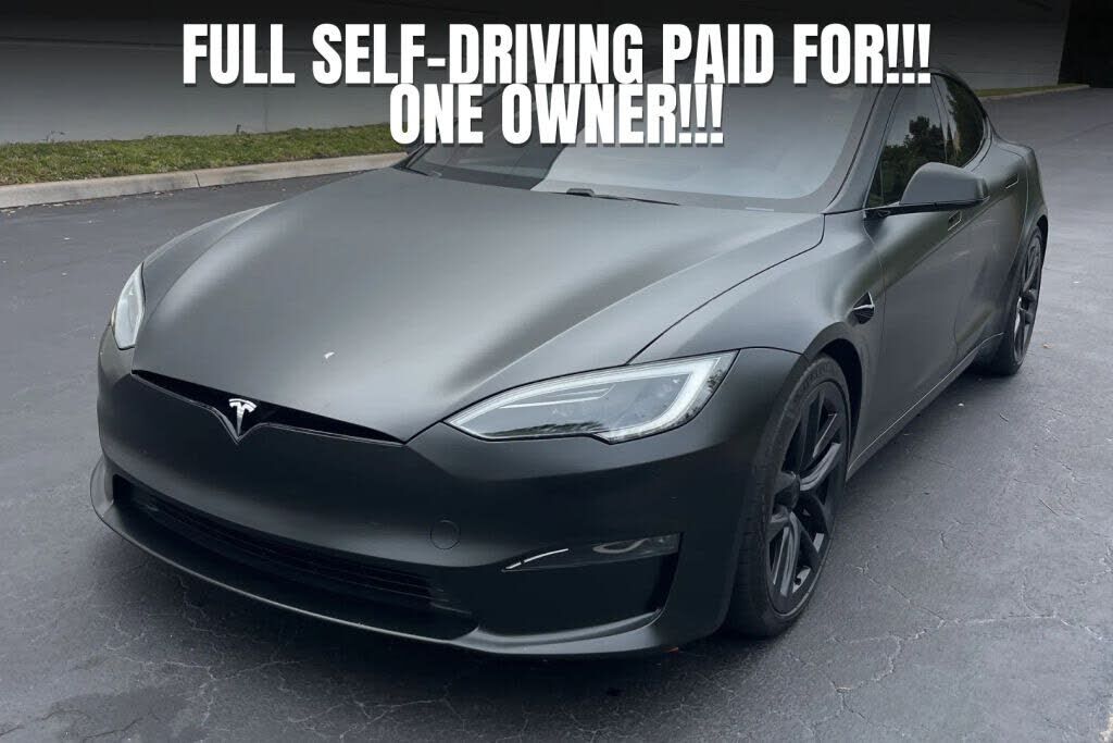 2022 TESLA Model S