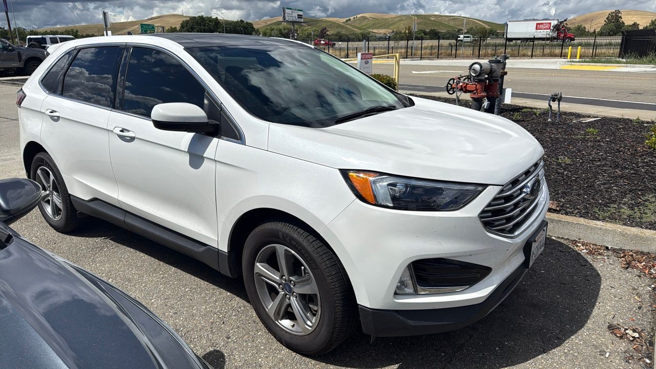 2022 FORD Edge