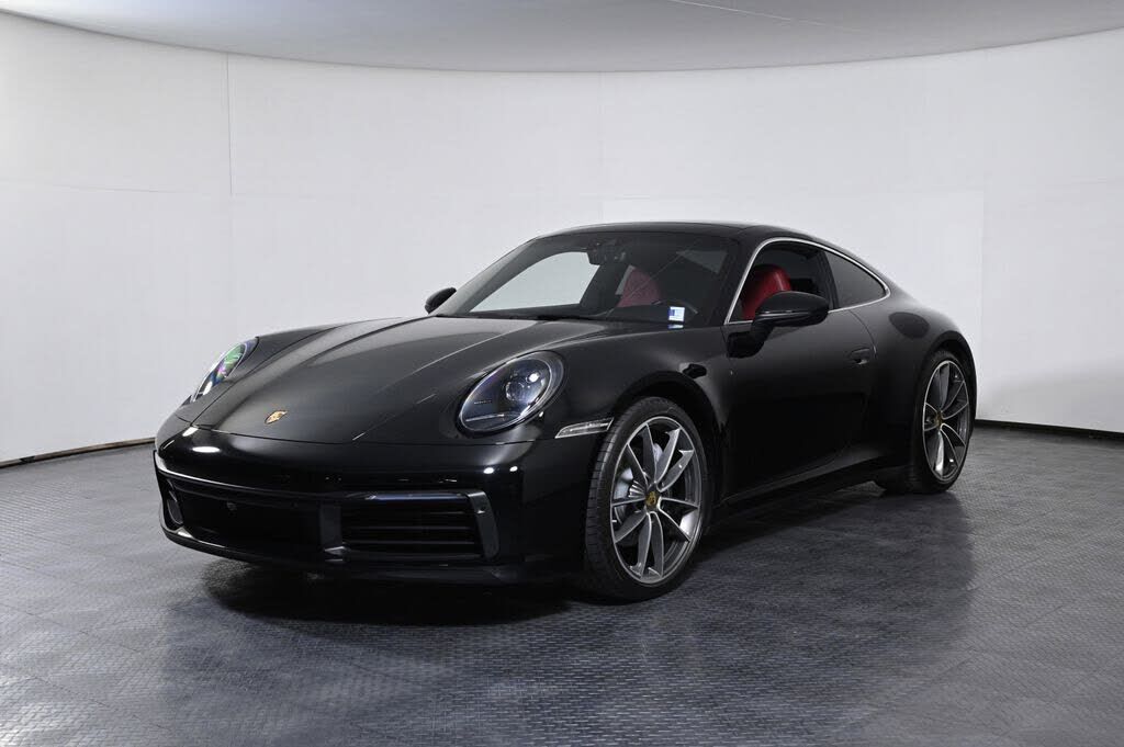 2022 PORSCHE 911