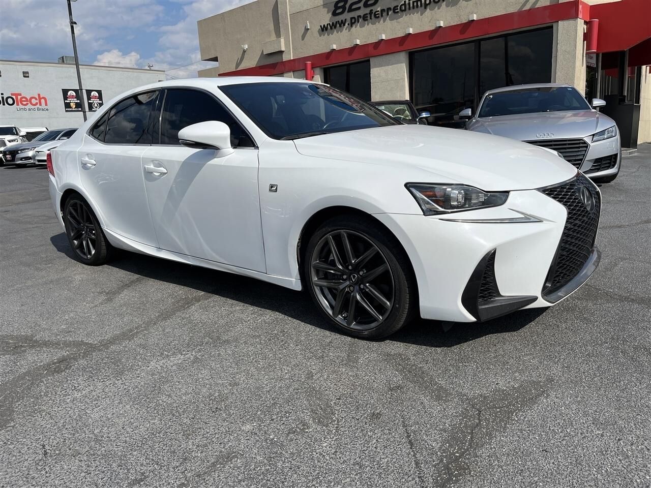 2018 LEXUS IS