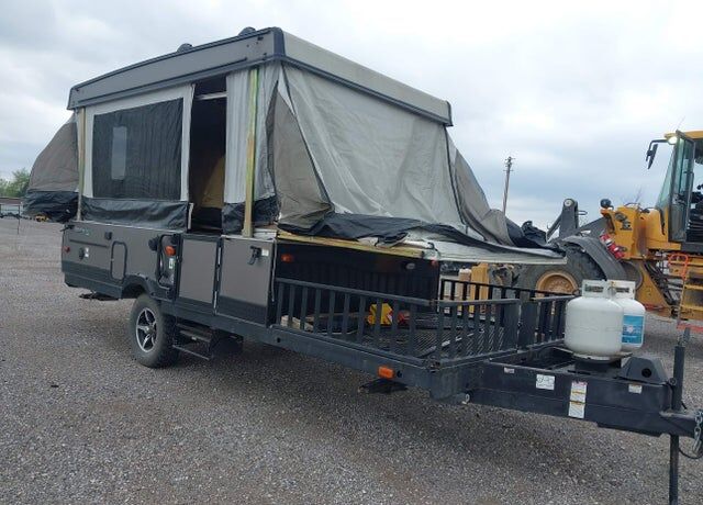 2017 FOREST RIVER Rockwood Freedom Camping Trailer