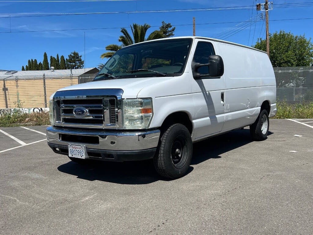 2008 FORD E-150