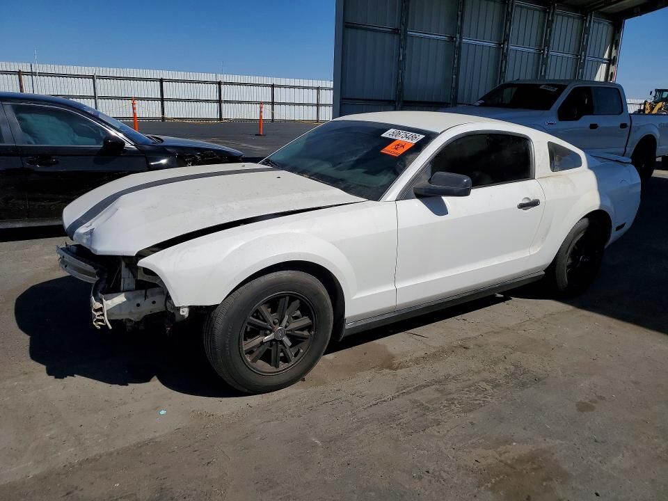 2005 FORD Mustang