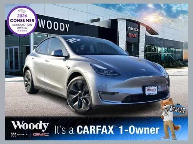 2025 TESLA Model Y