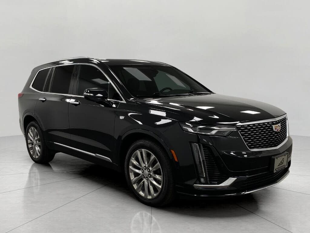 2022 CADILLAC XT6